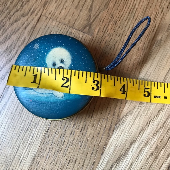 Vintage seal pup ornament tin by Current in EUC - Picture 6 of 6